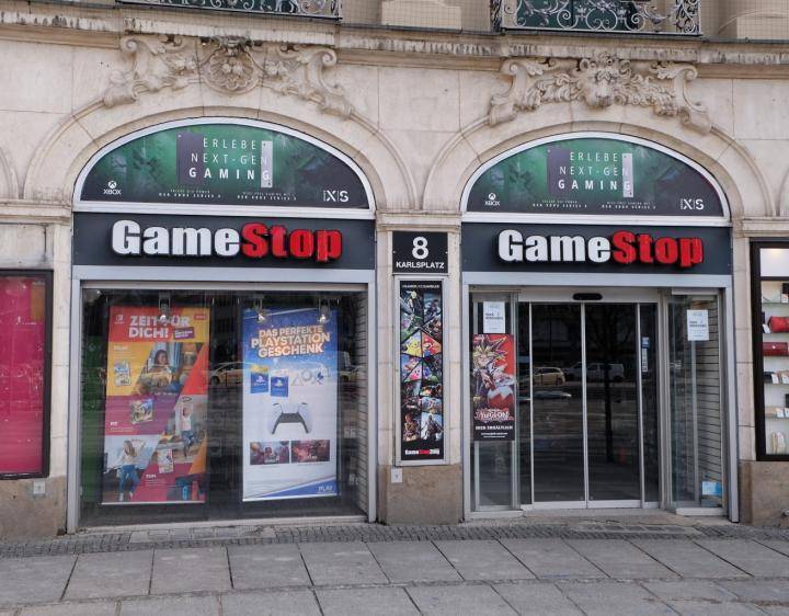 Gamestop 1536x1024 