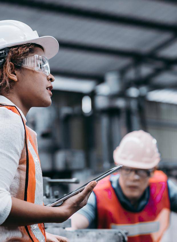 woman hardhat 