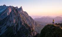 Mountain halfway 